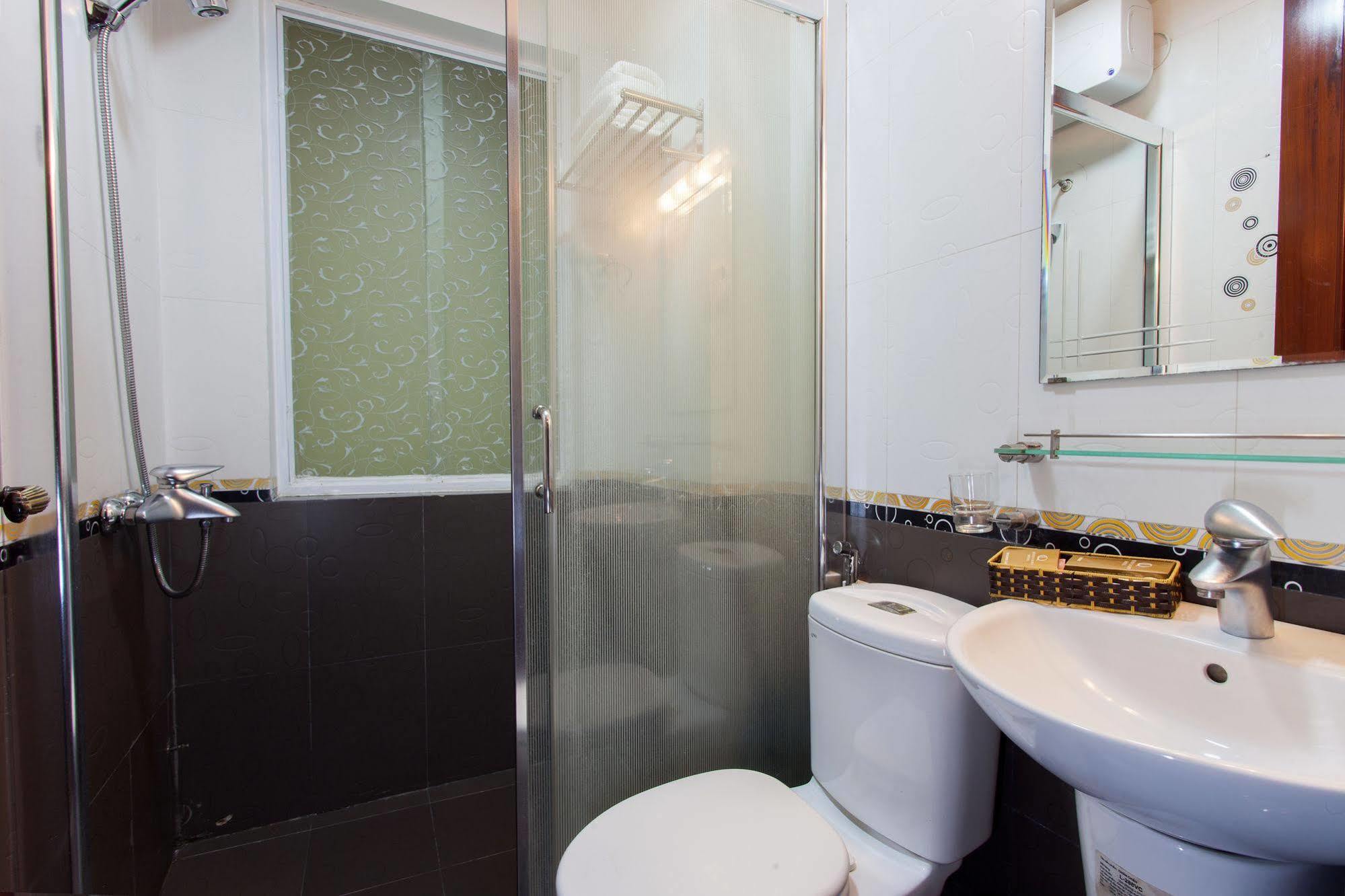 Queen Light Hotel Ханой Экстерьер фото